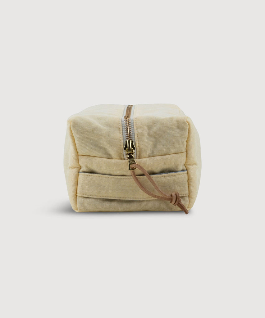Padded Oxford Washbag Miaki Swiss Made Womenswear