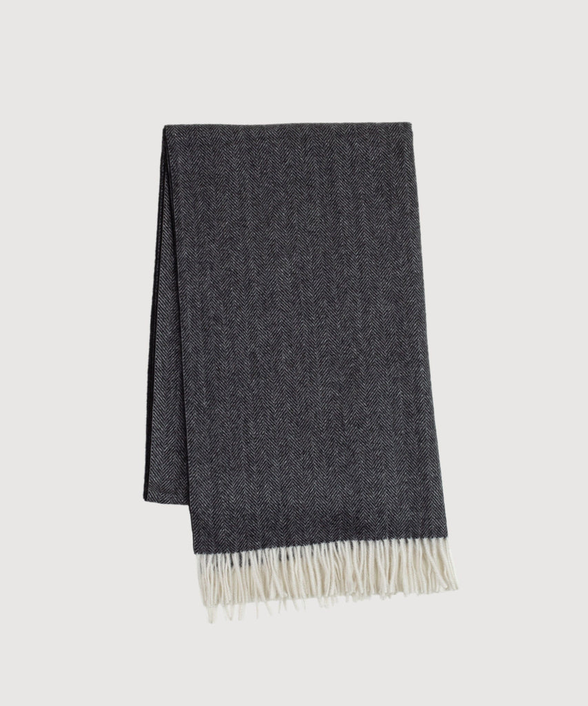 Anthracite Large Cashmere Herringbone Scarf Miaki Swiss Made Womenswear