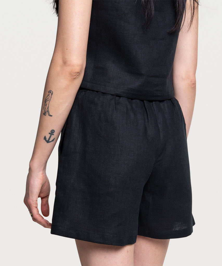 Relaxed Linen Weekend Shorts Miaki Swiss Made Womenswear