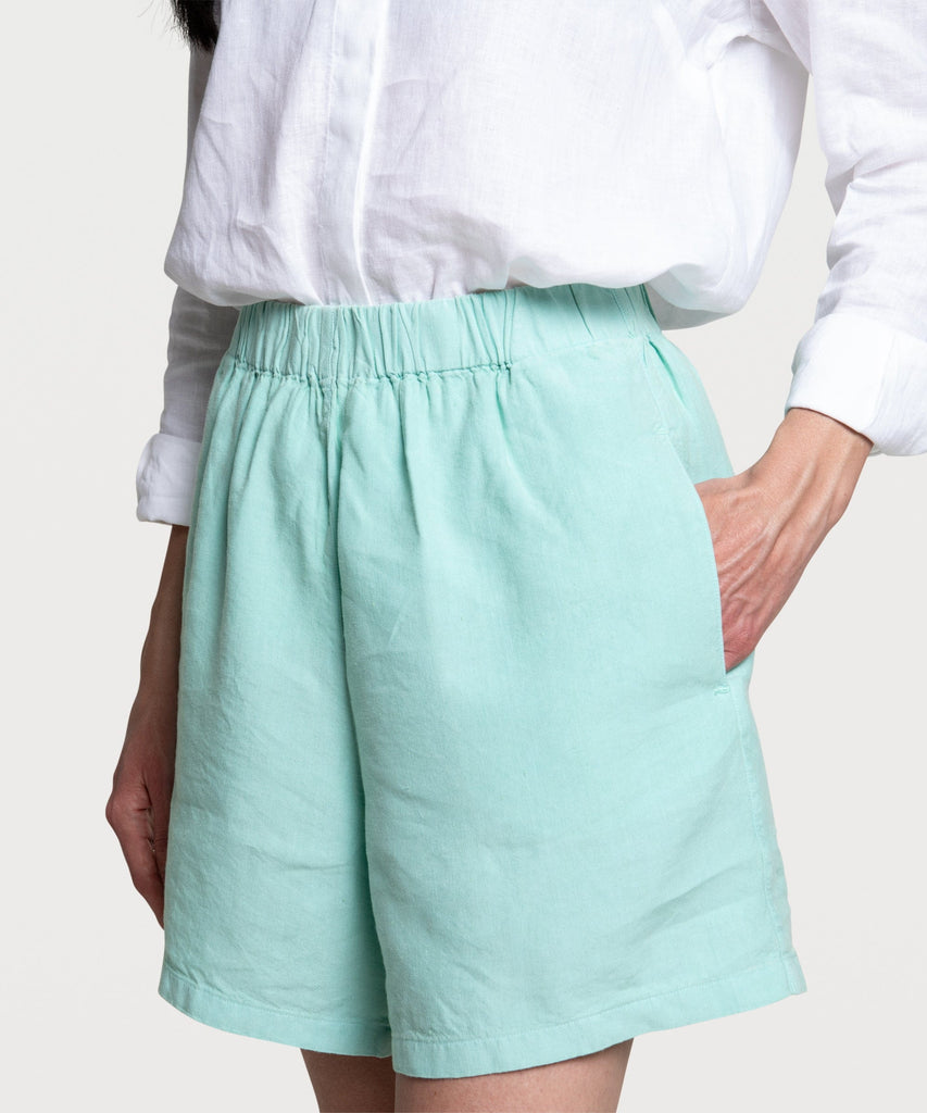 Aqua / 34 Linen Weekend Shorts Miaki Swiss Made Womenswear
