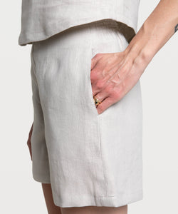 Relaxed Linen Weekend Shorts Miaki Swiss Made Womenswear
