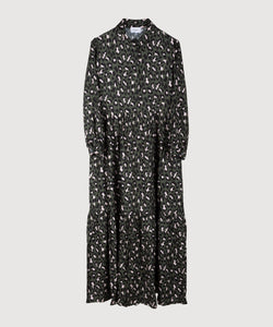 Entspanntes langes Hemdblusenkleid