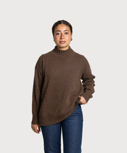 Lässiger Pullover mit Stehkragen