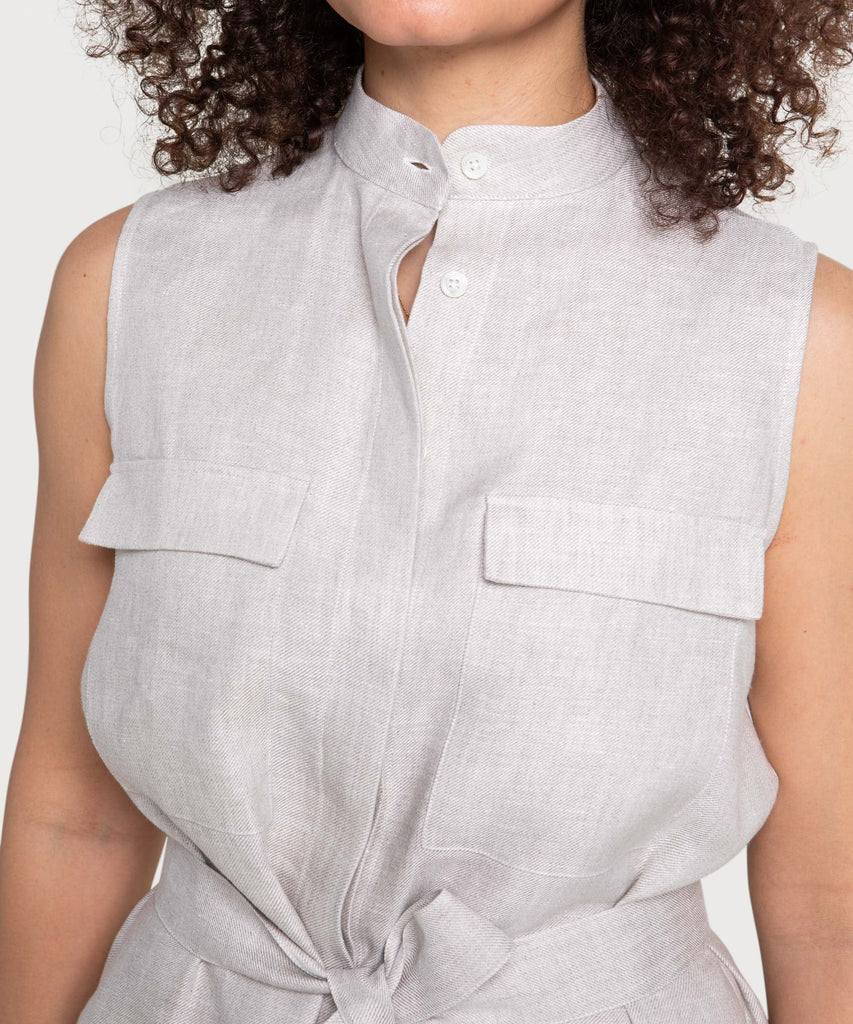 Ärmelloses Hemdkleid aus Leinen
