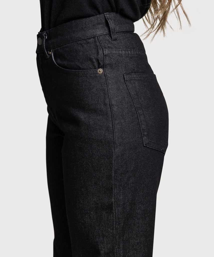 Straight Jeans